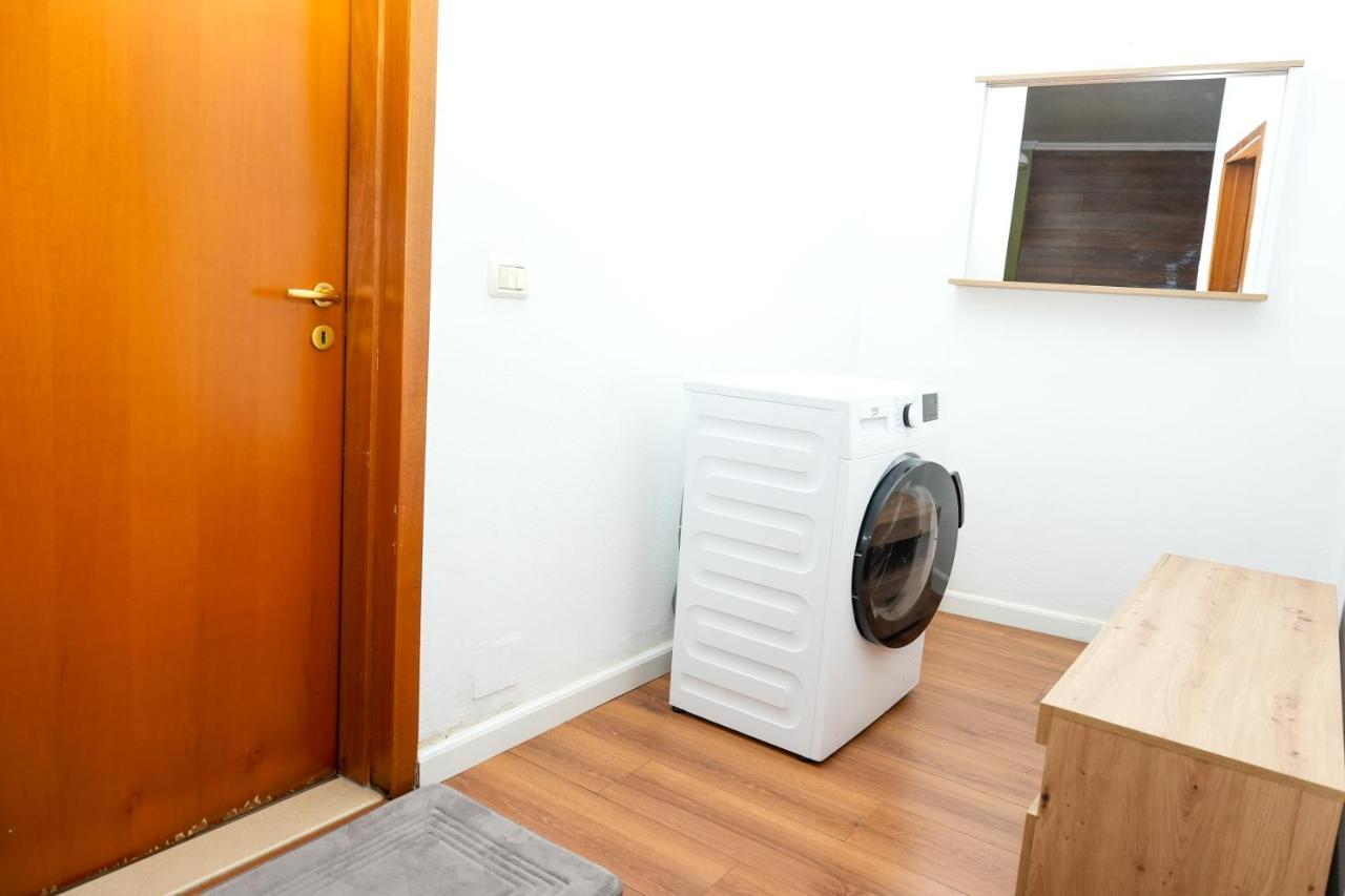 Cozy Apartment In The Heart Of Tirana ! Exterior photo